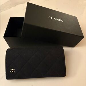 CHANEL Black Quilted Sunglasses/Glasses case